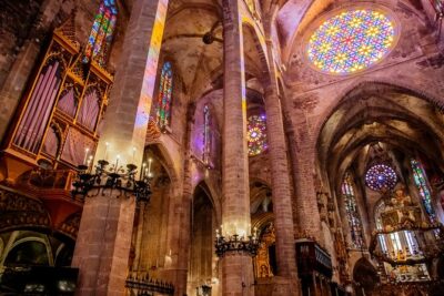 Mallorca Old Town Walking Tour with Cathedral Skip The Line Tour - Palma Cathedral (La Seu): what skip-the-line really buys you