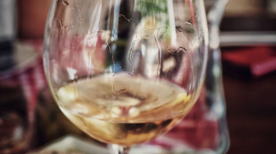 Mallorca: Private Wine Tour with Tasting and Picnic - Inside the winery: learning the process from the person doing it
