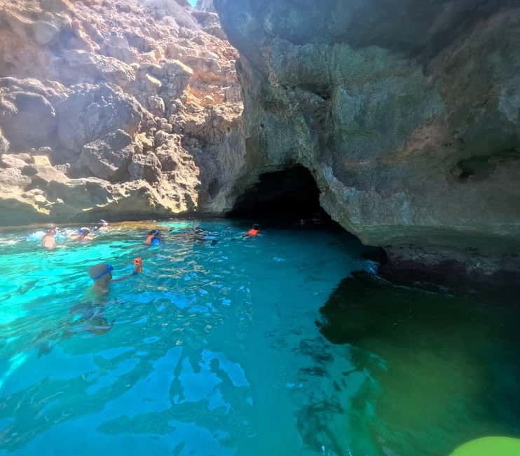 Mallorca: Sea Cave Kayaking Tour with Snorkeling and a Snack - Key things you’ll notice on this sea cave kayaking tour