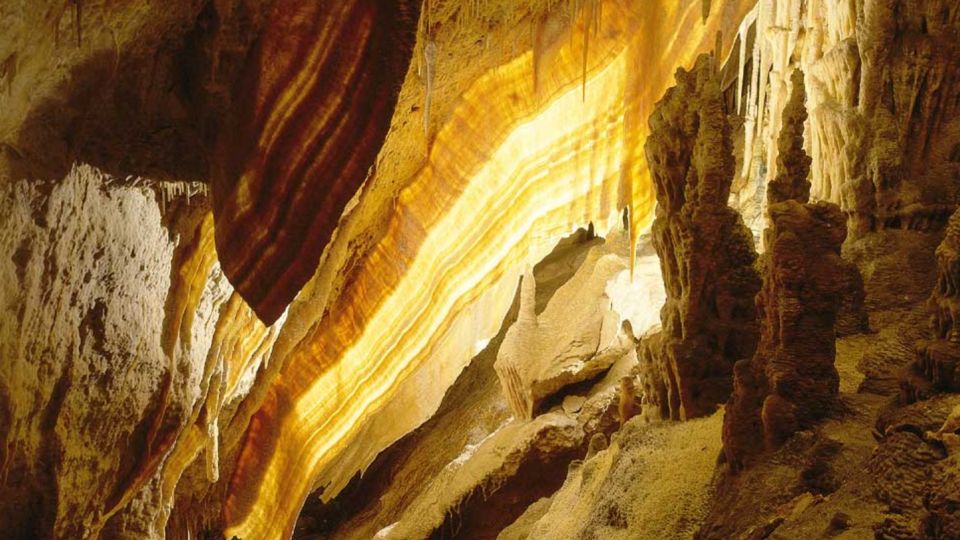 Mallorca: Ticket for Caves of Drach with Pickup Service - Porto Cristo after the caves: use your 20 minutes well