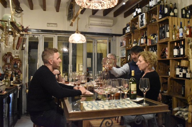 Mallorca Wine Experience - Entering Avinae Wine & Spirits: Finding the Feel of Old Town Palma