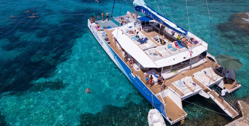 Malta: Valletta, Sliema, Bugibba Fireworks Festival Cruise - Why the Malta International Fireworks Look Better From a Catamaran