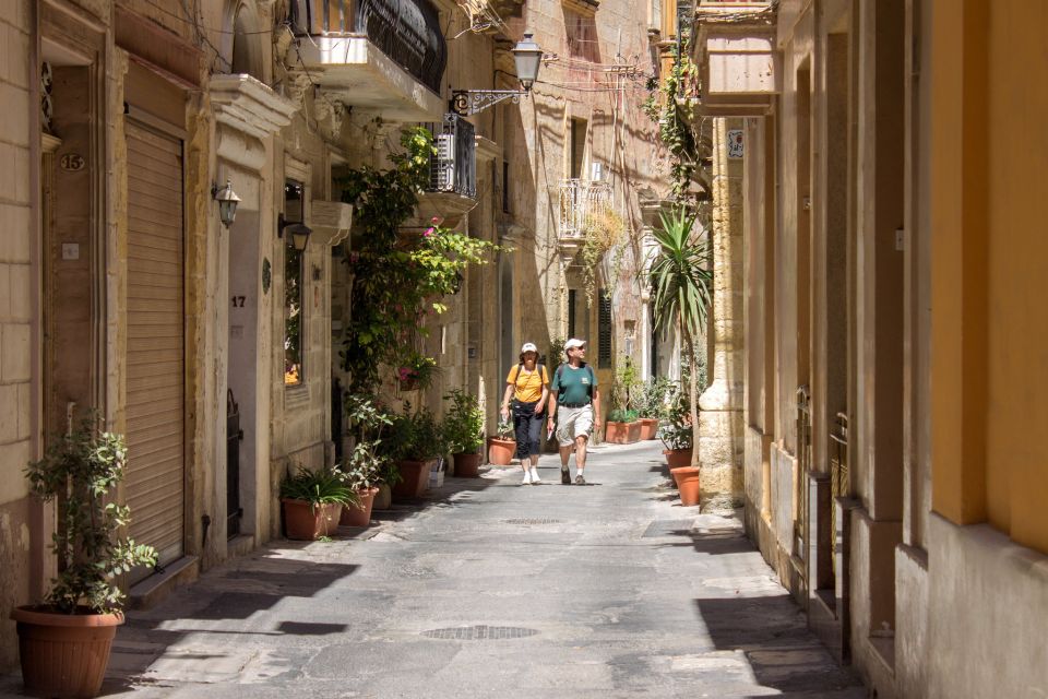 Malta: Vintage Bus Ride through the Three Cities - Who should book this Three Cities vintage bus ride