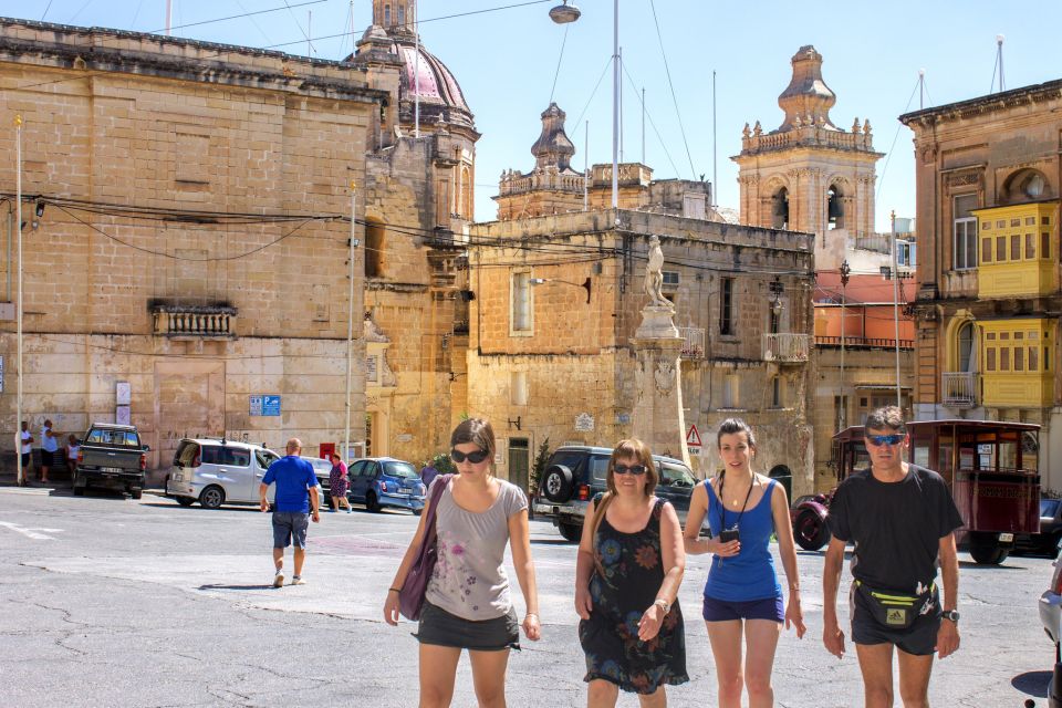 Malta: Vintage Bus Ride through the Three Cities - Vittoriosa: waterfront, galleys, and the siege connection