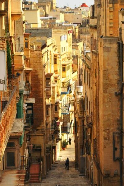 Malta’s 3 Cities Tour & Wine Tasting - Vittoriosa (Birgu) on foot: shaded lanes and the harbor power story
