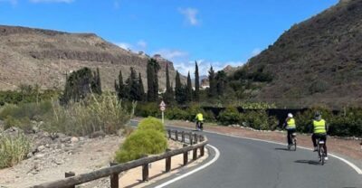 Maspalomas: Ayagaures E-Bike Mountain Tour Optional Tapas - Meeting at Bici Bike Vintage and getting geared up