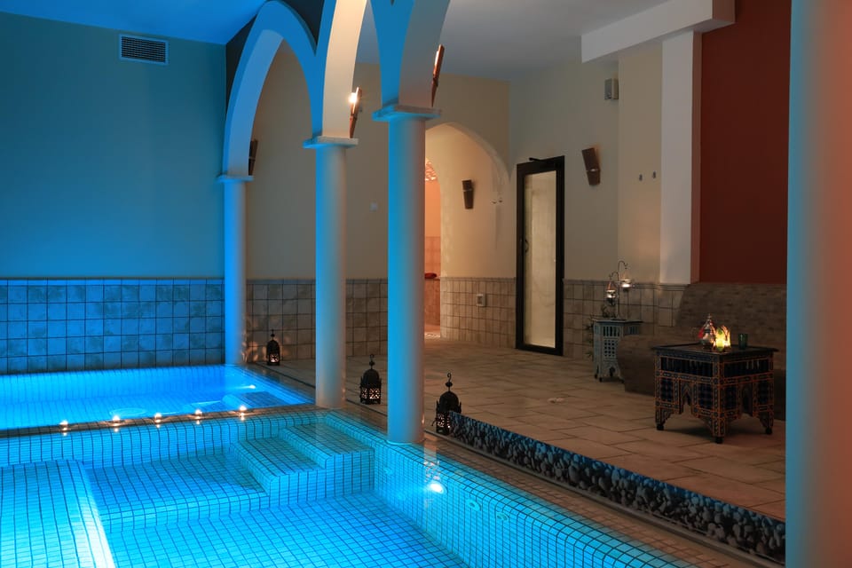Menorca: Gessamí Banys Arabs Spa Entrance - The bath circuit: warm water, cold rinse, salt bath, and hammam