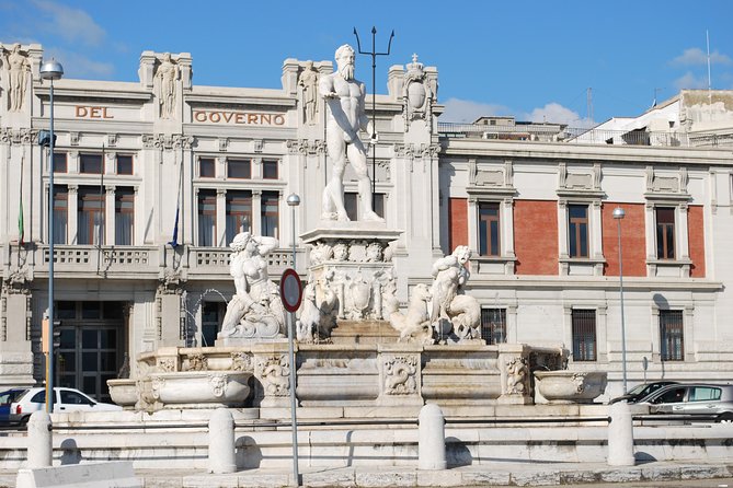 Messina City and Coast Tour - Entering Messina proper: how the city layer-cakes itself