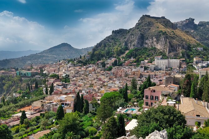 Messina to Taormina Low Cost Transfer - The air-conditioned coach ride: comfort, help, and what to watch for