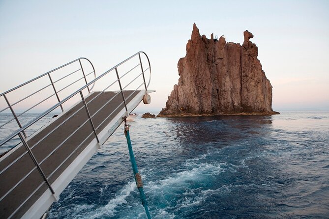 Mini Cruise to Panarea and Stromboli from Milazzo port - Onboard comfort: indoor/outdoor seating and the best way to fight the bumps