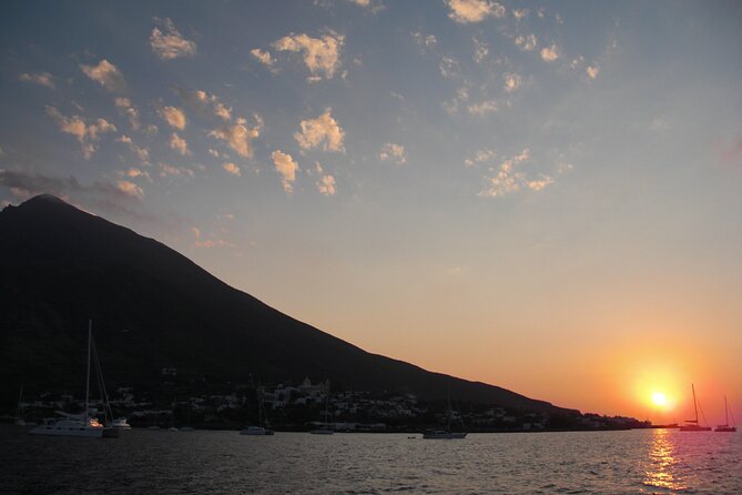 Mini Cruise to Panarea and Stromboli from Milazzo port - FAQ