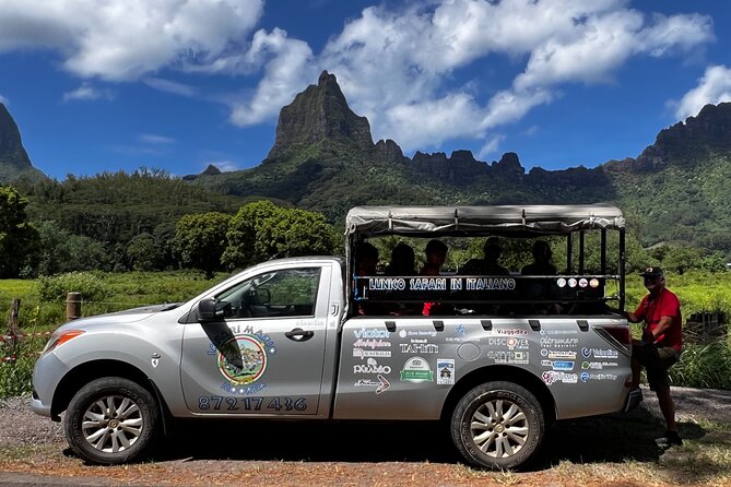 Moorea Cruise Ships: 4x4, Belvedere, Pineapple, & Magic Mountain - Cook’s Bay: a short pause for views and stories