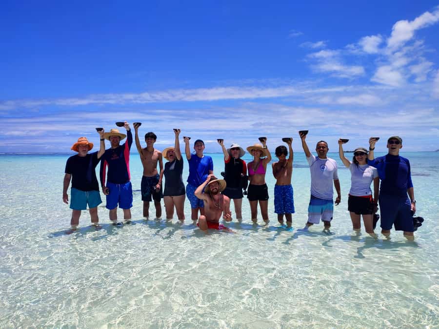 Moorea: Hauru Lagoon 3-hour Guided Kayak Tour with Snack - Optional motu sandbank break with a mountain view