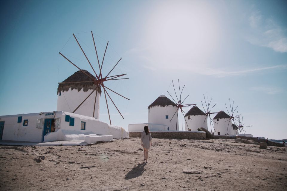 Mykonos: Photo Shoot with a Private Vacation Photographer - Candid style: what it means for your photos (and your comfort)