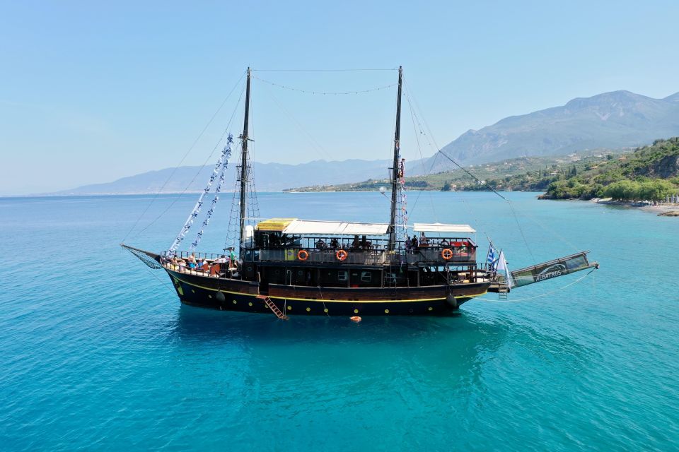 Mykonos: Sunset Party Boat Cruise with 1 Drink - On board the wooden boat: DJ, dancing, and feeling safe