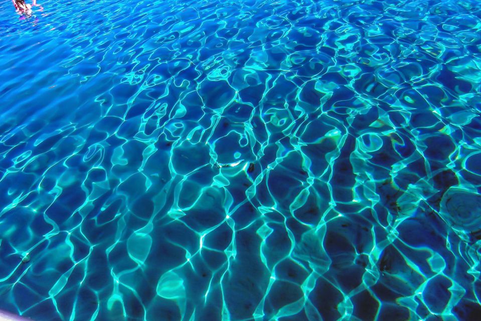 Mykonos: Yacht Cruise to Rhenia and Guided Tour of Delos - Museum time and self-exploration: using your minutes wisely