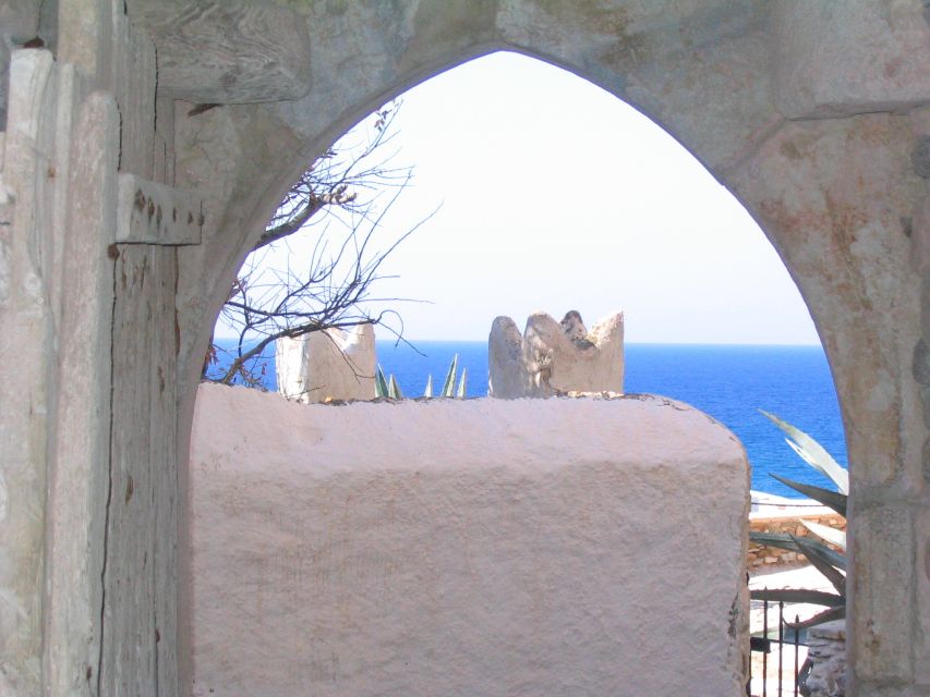 Naxos Castle Walking Tour and Sunset at the Portara - Starting at Kiriakos Tziblakis in Naxos Town
