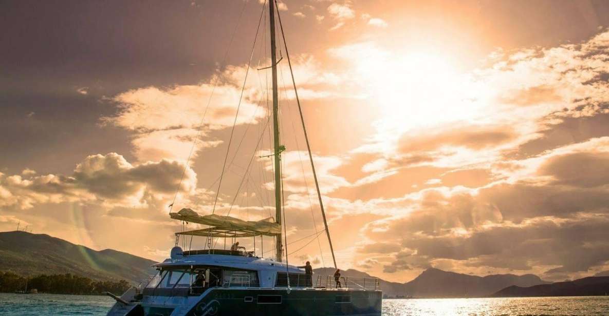 Naxos: Catamaran Cruise with Lunch & Drinks - Meeting in Piso Livadi or Actionseaze Sailing: Getting on Board Without Stress