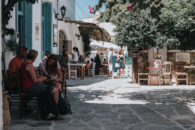 Naxos Highlights Bus Tour with Free Time for Lunch at Apeiranthos - Pickup timing: why starting on time matters on Naxos roads