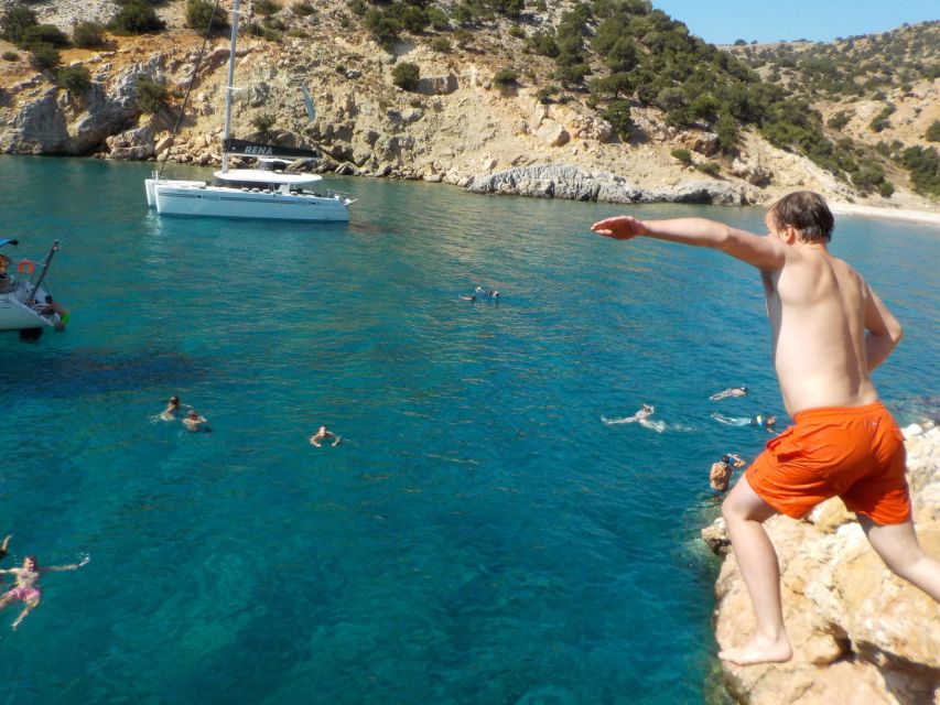 Naxos: Luxury Catamaran Day Trip with Lunch and Drinks - Secluded Beaches and Swim Stops: How the Water Time Works