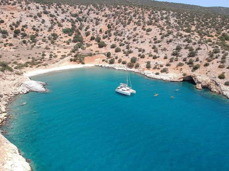 Naxos: Naxos Catamaran Sailing Cruise with Lunch and Drinks - Santa Maria on the water: what the experience is really like