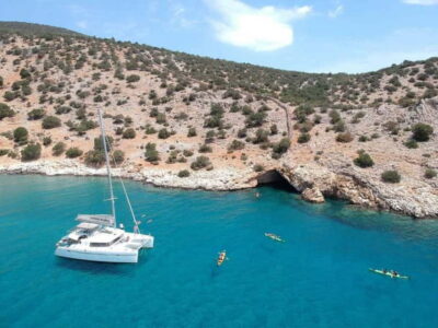 Naxos: Naxos Catamaran Sailing Cruise with Lunch and Drinks - Cruising between Naxos and Paros: the “why” behind the route