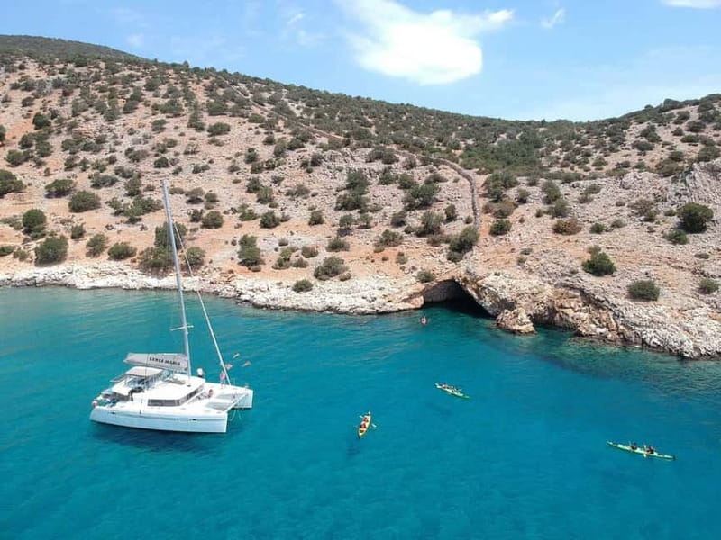 Naxos: Naxos Catamaran Sailing Cruise with Lunch and Drinks - Cruising between Naxos and Paros: the “why” behind the route