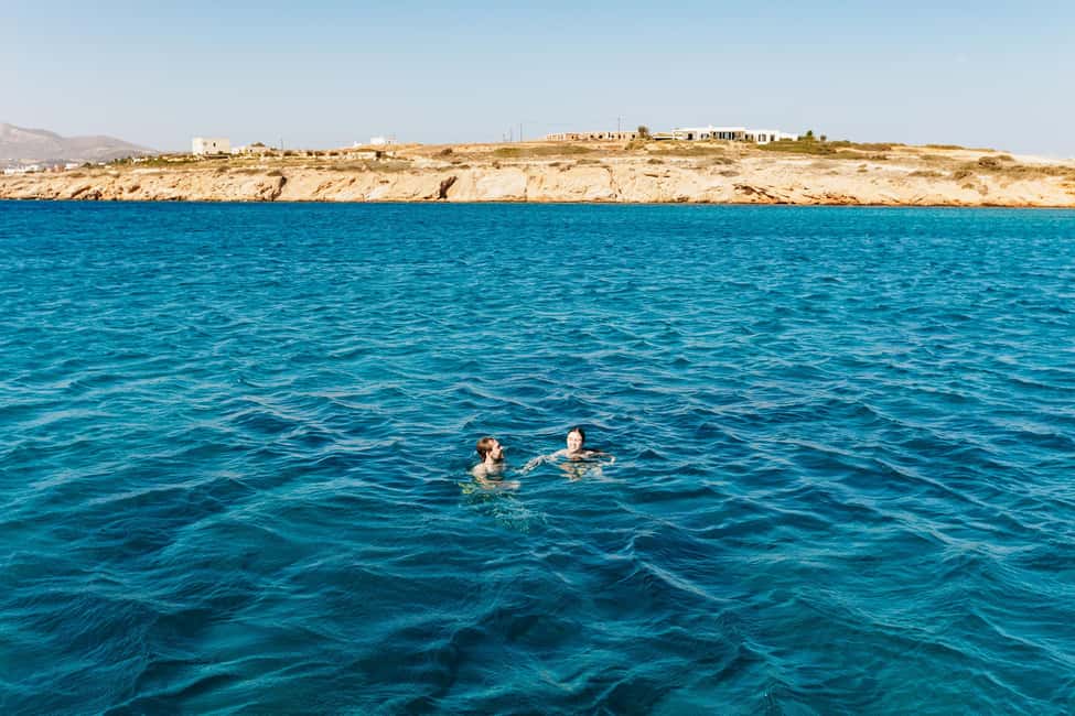 Naxos/ Paros: Sailing Cruise with Food and Drinks - Crew Style: Friendly Service, Real Stories, and Attentive Drinks