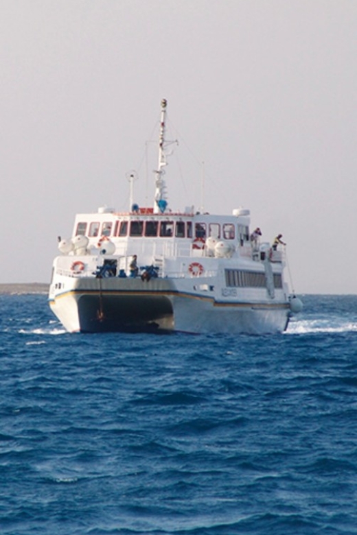 Naxos: Santorini Day Trip by Boat with Guided Tour - Cruising from Naxos: the part you’ll remember first