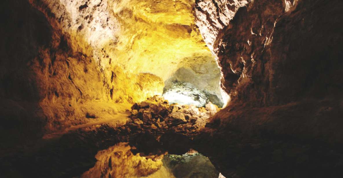 North Lanzarote: Cave, Jameos del Agua, and Viewpoint - Guides, driving, and keeping the morning smooth