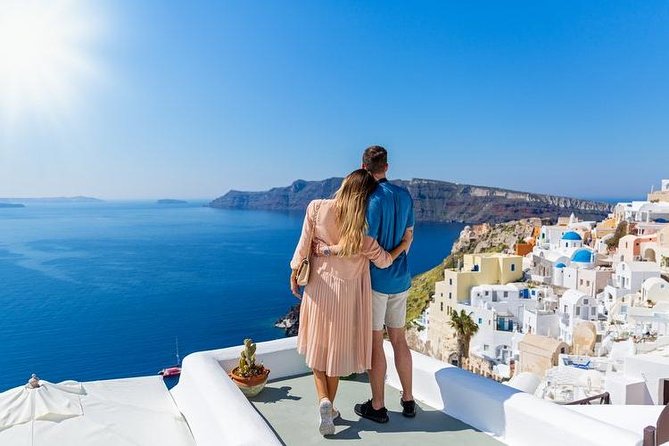 Oia Sunset and Traditional Villages Full Day Tour - Emporio’s labyrinth village streets and a medieval fortress