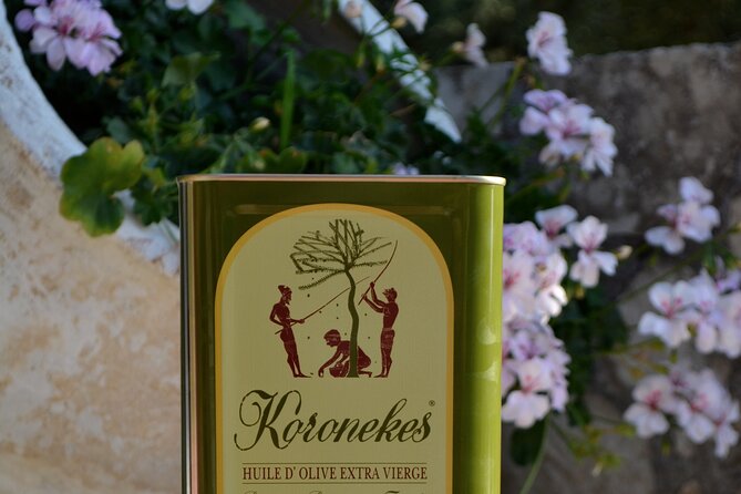 Olive Oil Tasting Tour - The tasting lineup: EVOO qualities, flavored oils, sweet vinegar, and petimezi