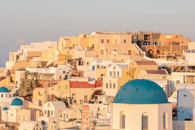 One Day in Santorini from Cruise Ship: Ultimate Island Tour - Stop 1 in Oia: the cliff-town walk with minimal friction