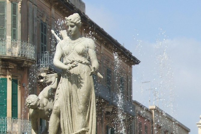Ortigia: Syracuse's Ancient Town Center Private Walking Tour - Piazza Duomo and Syracuse Cathedral: The Dress Code and the Paywall