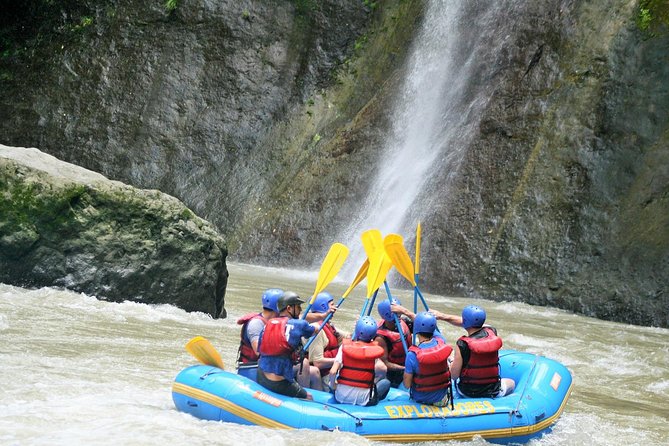 Pacuare River Whitewater Rafting from San Jose - The first 4 miles: class II-III rapids that teach you the day