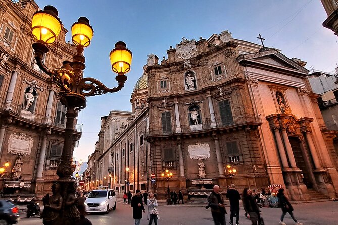 Palermo in 2 hours Main monuments and historic markets - Palermo Cathedral entrance: UNESCO Arab-Norman style you can actually experience