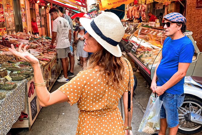 Palermo Private Street Food Tour: A Culinary Journey with a Chef - La Vucciria finale: cannolo and zibibbo to close the loop