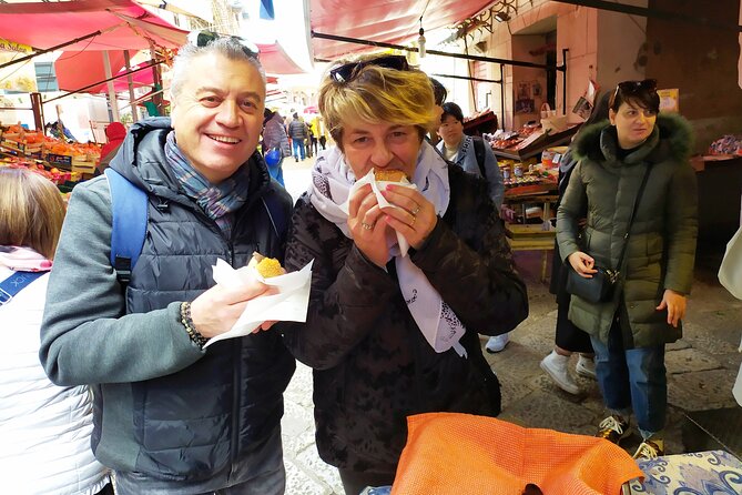 Palermo Street Food tour: art, history and ancient markets - Stop 1: Capo Street Market (Capo/Ballarò-Vucciria vibes, but different)
