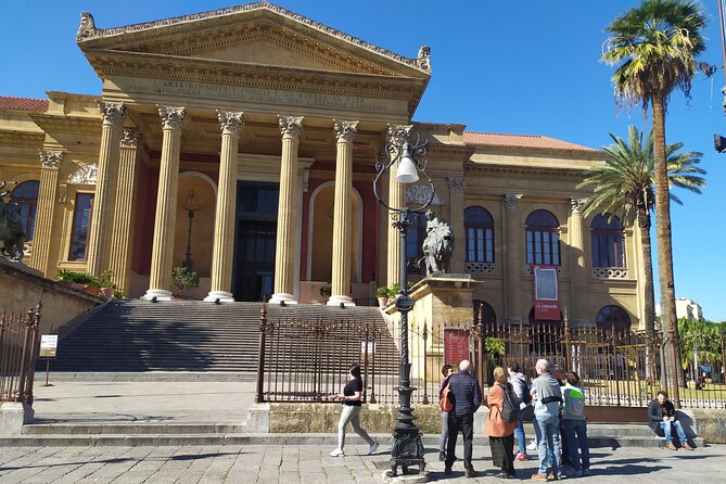Palermo Street Food tour: art, history and ancient markets - Stop 3: Cattedrale di Palermo (Arab-Norman UNESCO anchor)