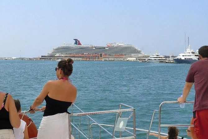 Palma de Mallorca Bay Boat Trip - Crew Service and the Onboard Comfort Reality Check
