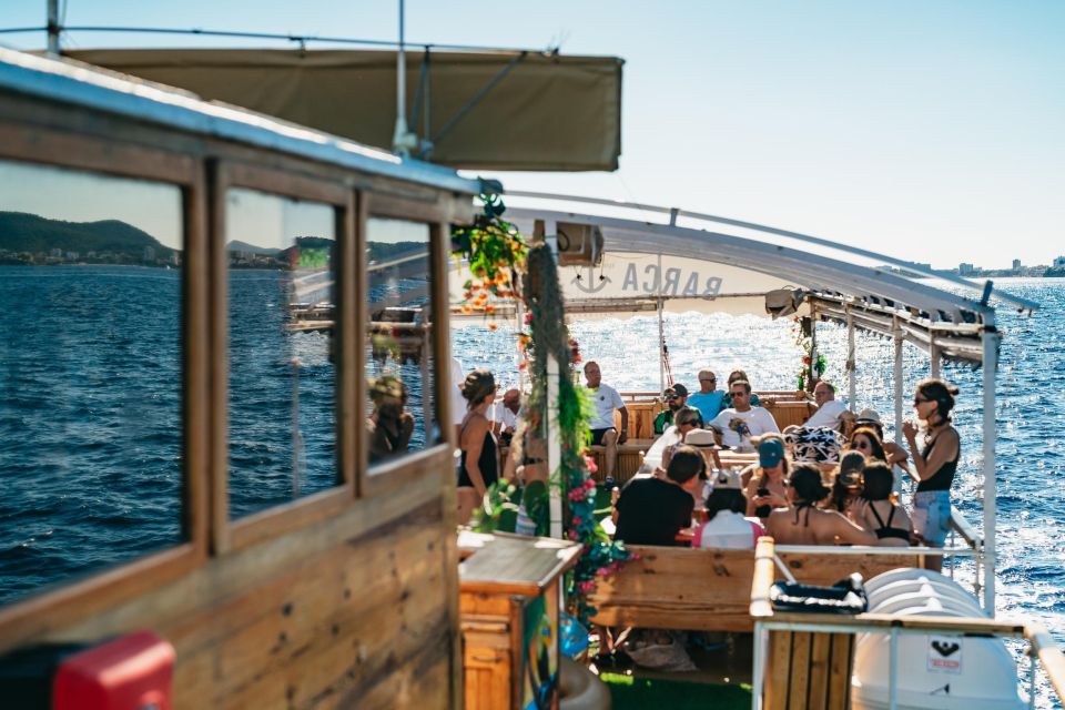 Palma de Mallorca: Daytime Boat Party with Live DJ - A Day-Long Boat Party on Palma de Mallorca, Without the Nightclub Headache