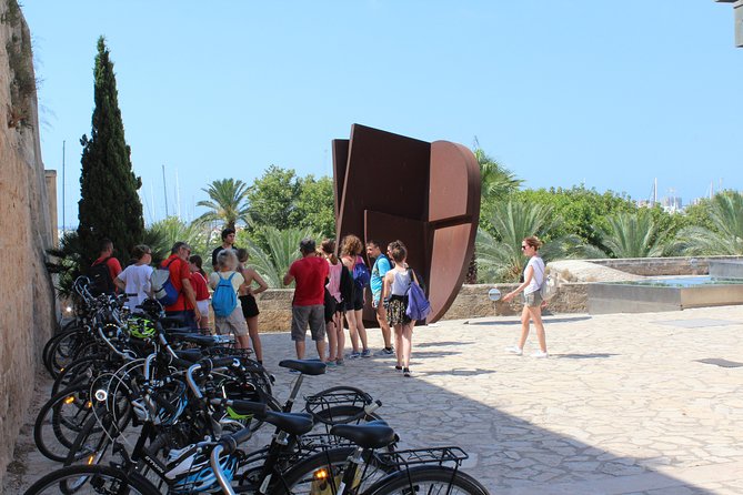 Palma de Mallorca Easy Bike Tour (Small Groups) - Royal Presence: Palau de l’Almudaina Without Included Admission