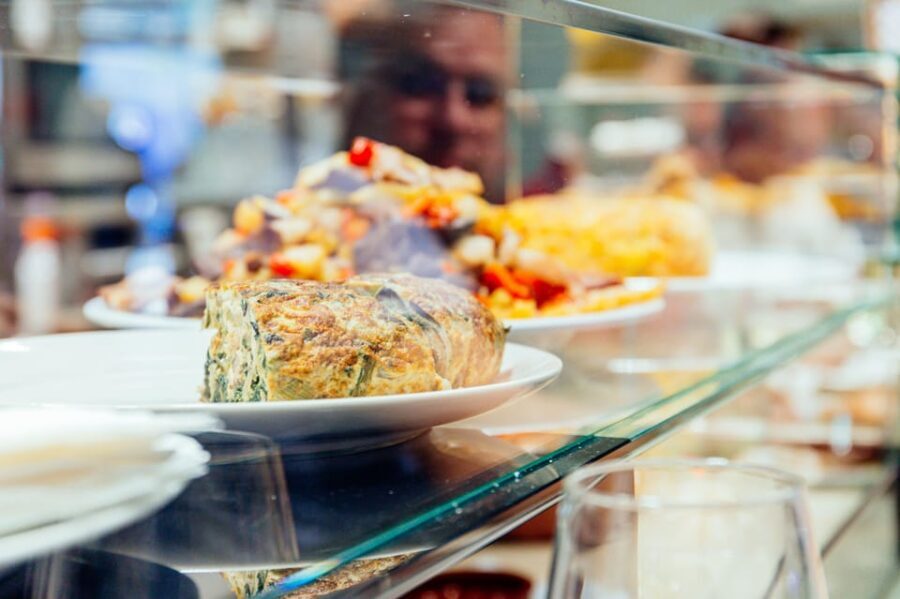 Palma de Mallorca: Foodie Walking Tour of the Old Town - Group size, pace, and language: how to plan so it stays fun