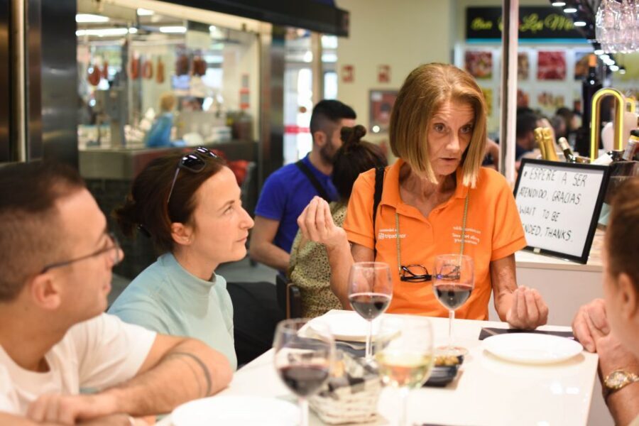 Palma de Mallorca: Foodie Walking Tour of the Old Town - Convent sweets at a 13th-century bakehouse tradition