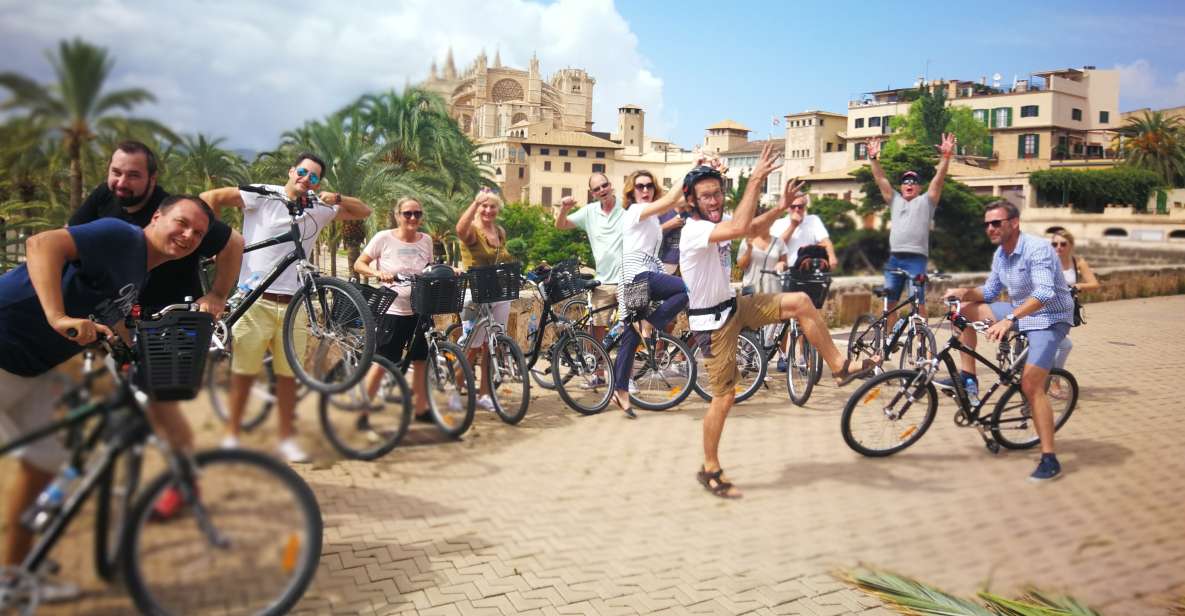 Palma de Mallorca: Guided Bicycle Tour - From the Seafront to La Seu: the ride that sets the tone
