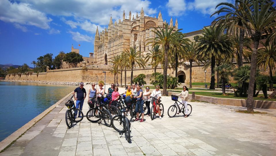Palma de Mallorca: Guided Bicycle Tour - Santa Clara Convent: a working 13th-century stop