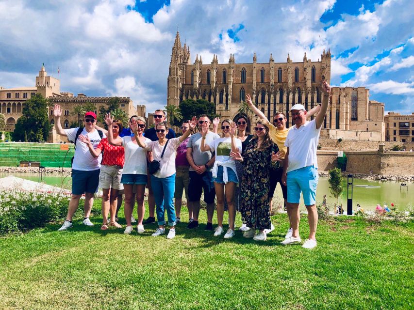 Palma de Mallorca: Guided Bicycle Tour with Tapas & a Drink - Tapas at Plaza Mayor: Pinchos, One Drink, and Value You Can Feel