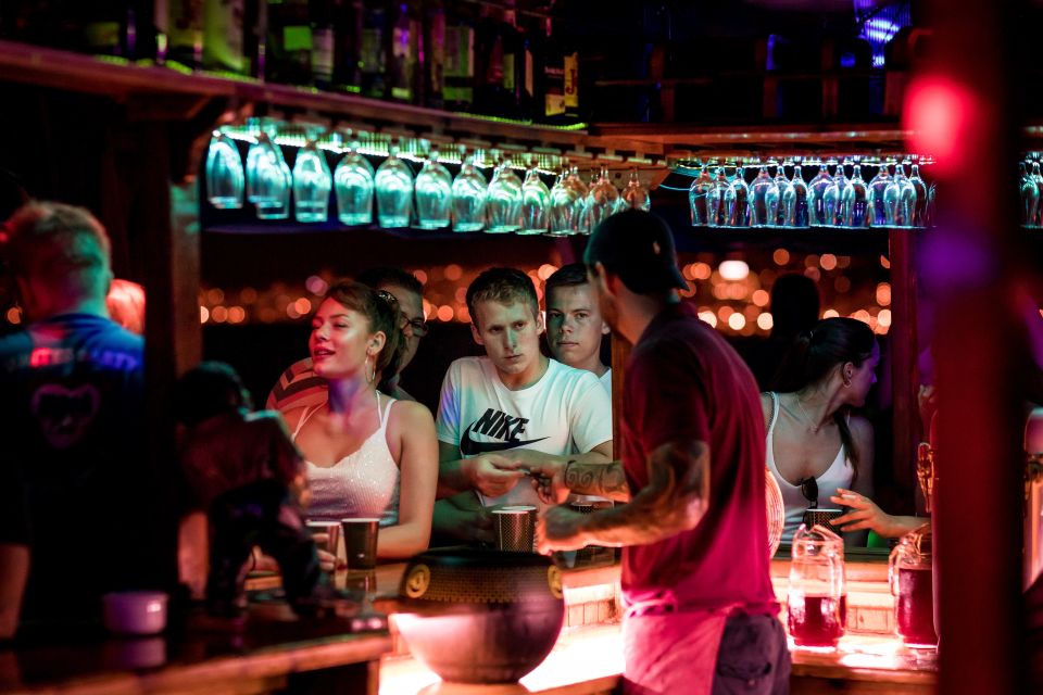 Palma de Mallorca: Night Boat Party with Live DJ - The Boat Setup: Dance Floor Down, Breather Space Up