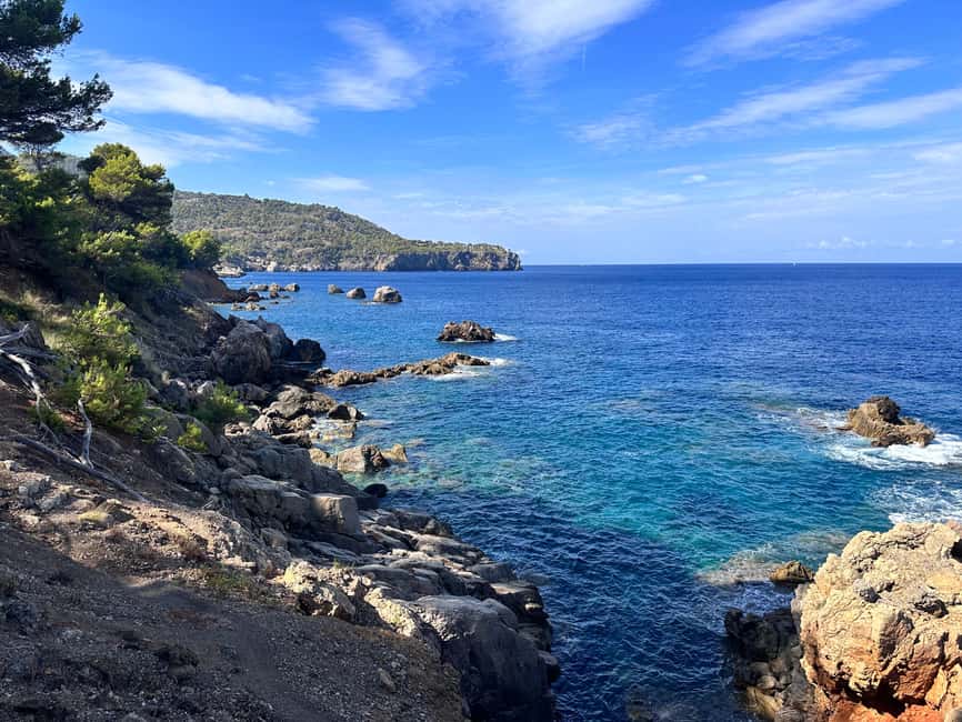 Palma de Mallorca: North Coast Nature Escape Day Tour - Stop 2: Deià Lunch and Village Time (2 Hours)
