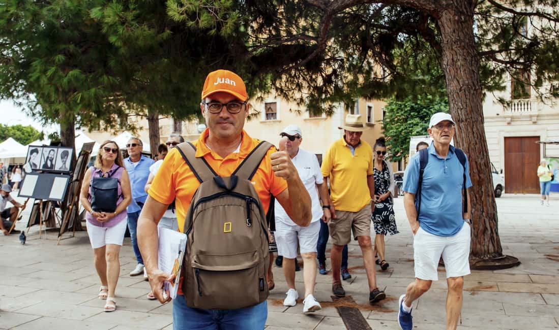 Palma de Mallorca: Old Town and Cathedral Tour - Palma Cathedral: skip the line, then use the 45-minute guided visit well
